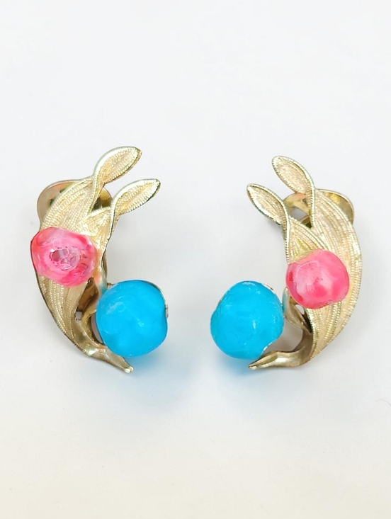 Vintage Jewelry - Vintage Funky Gold-Tone Leaf Clip-On Earrings with Turquoise Blue and Pink Beads